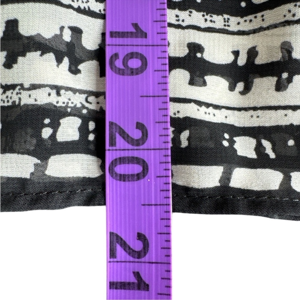 MAX STUDIO Black & White Skirt, Size M. - Picture 11 of 11